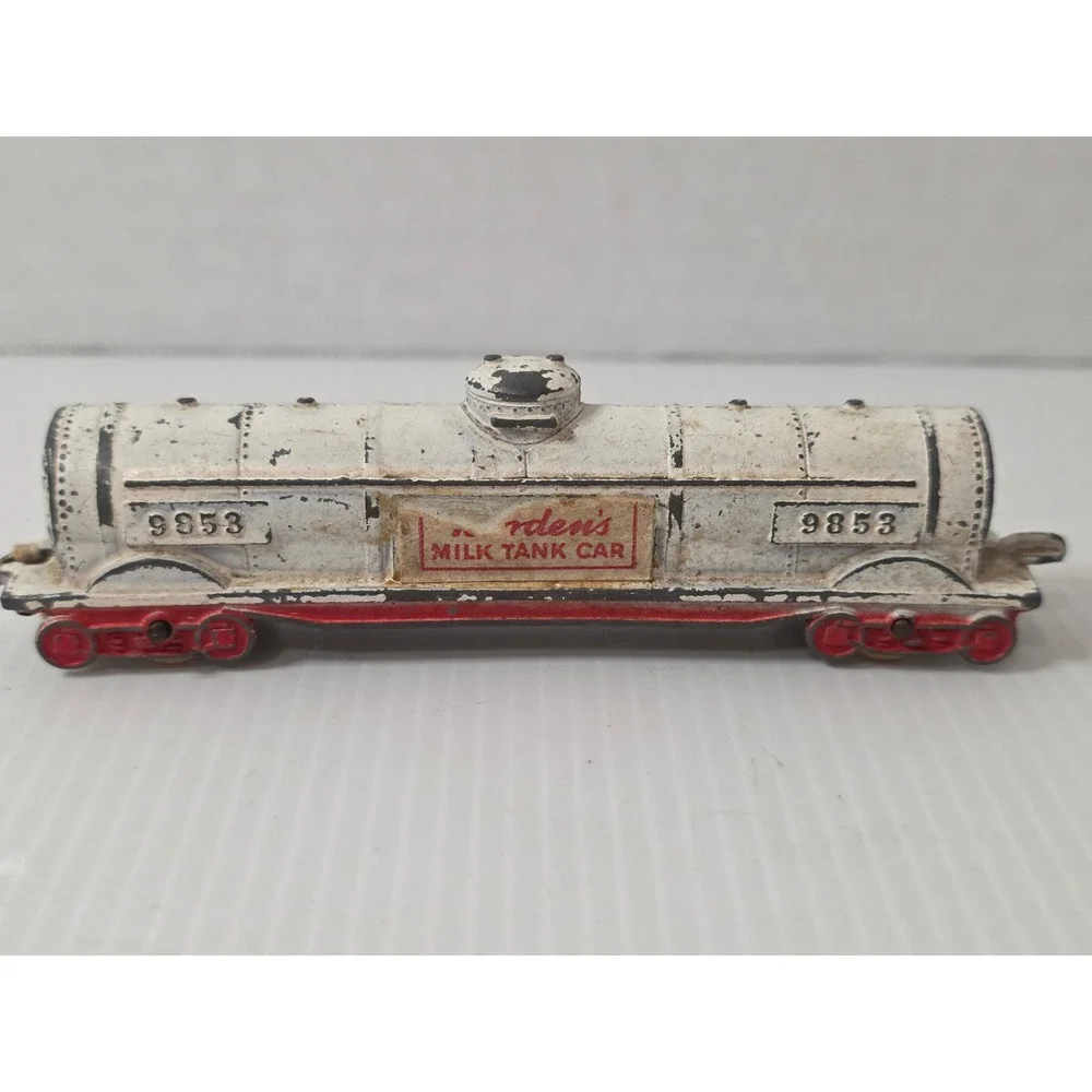 Tootsietoy Borden‎ Milk Tank Car OS White Fair 9353